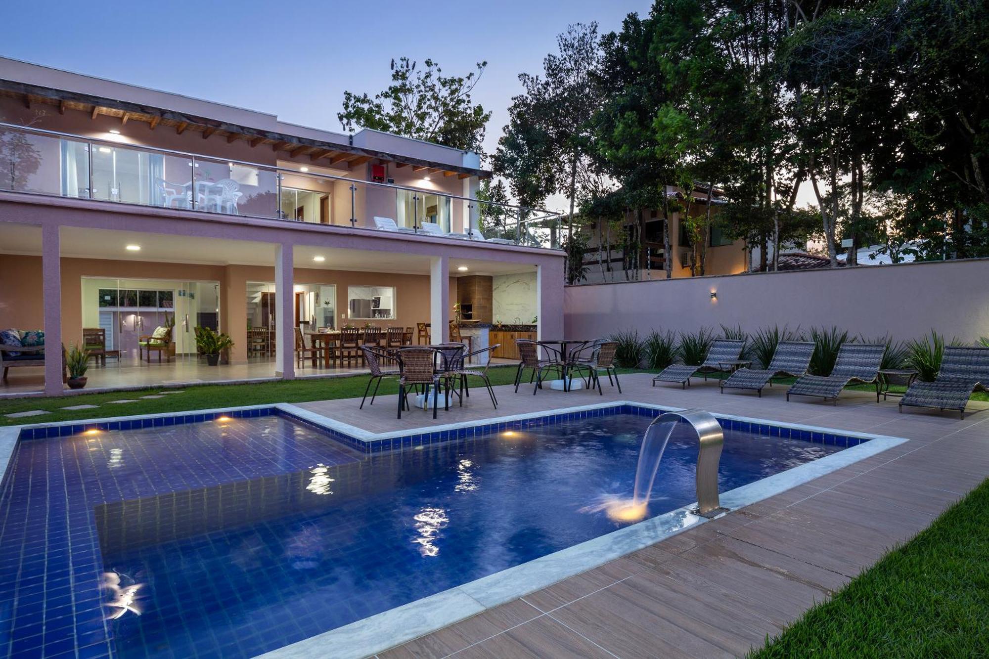 Holiday home Kalug - Casa Espacosa Com 4 Quartos, Piscina Privativa, Area Gourmet, Garagem E Maquina De Lavar